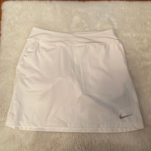 White Nike tennis skirt